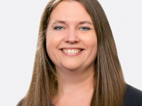 Photo portrait of Elyse Roberts, Manager